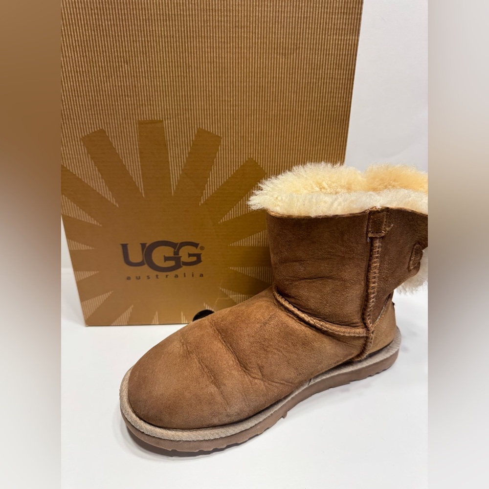 UGG Tan Sheepskin Ankle Boots With Rope Bow Detail Size 6